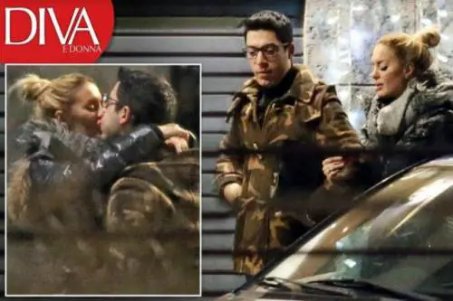 Elena Morali paparazzata con Renzo Bossi. Ma è fidanzata con il comico Scintilla