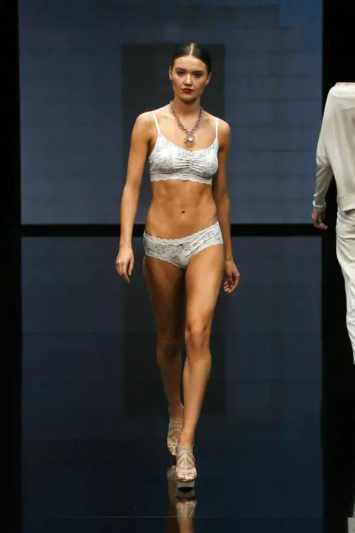 La sfilata al Salon De La Lingeriè dell'intimo francese