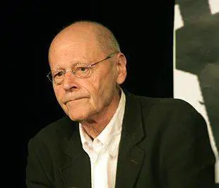 Via dall'avanguardia per riscoprire le radici e trovare la poesia