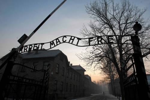 La Polonia pubblica i nomi di tutte le SS di Auschwitz