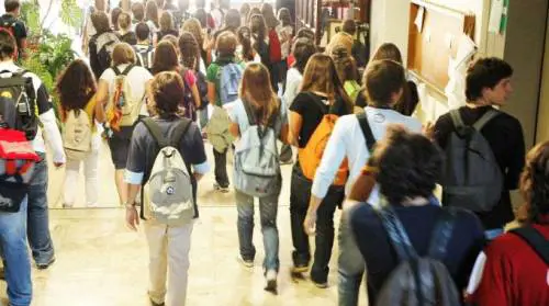 Tolentino, undicenne sorpreso a portare droga a scuola