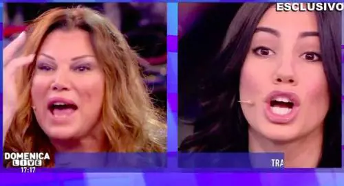 Domenica Live, Serena Grandi si scaglia contro Giulia De Lellis: "Io sono un premio Oscar, tu?"