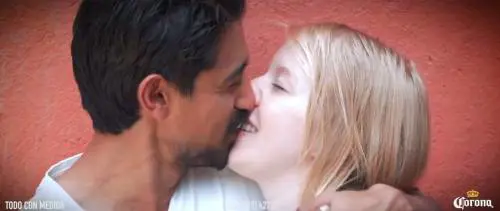 Il marchio 'Corona' contro Donald Trump: "L'America è già grande"