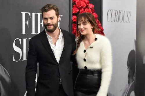 Dakota Johnson e Jamie Dornan, sexy protagonisti di "50 Sfumature"