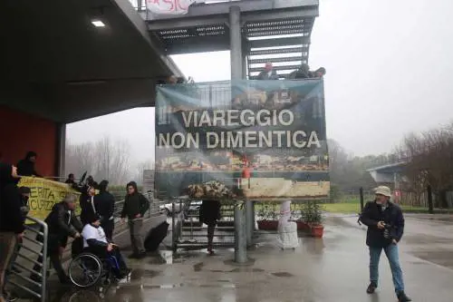 Oggi la sentenza sul disastro di Viareggio. Il "treno di fuoco" nei disegni dei bambini