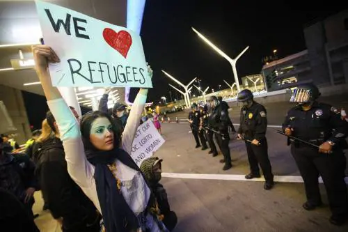 Il paradosso americano: solo i miliardari vogliono i rifugiati