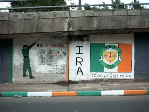 Il Brexit fa riesplodere il conflitto tra Irlanda del Nord e Regno Unito
