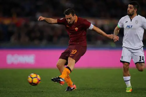 Tanta paura, ma la Roma si regala il derby