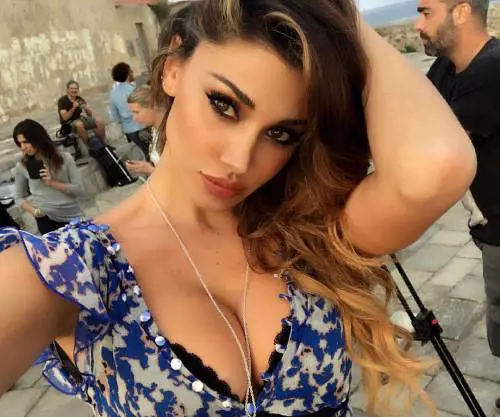 Belen Rodriguez sexy sui social network