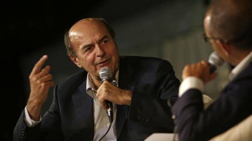 Bersani e Pisapia a Roma: "Pd è partito incapace"
