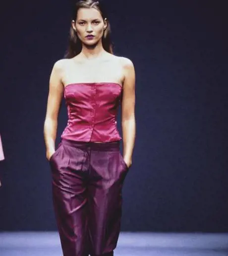 Kate Moss posa senza veli per "W Magazine"