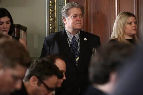 Steve Bannon non si arrende