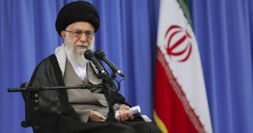 Iran, Khamenei: "Trump mostra il vero volto degli Stati Uniti"