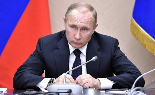 Putin ordina l'ispezione a sorpresa delle forze aerospaziali per prepararsi a "tempi di guerra"