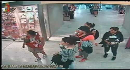 Taglieggiavano le ladre rom Ai poliziotti 7 anni di pena