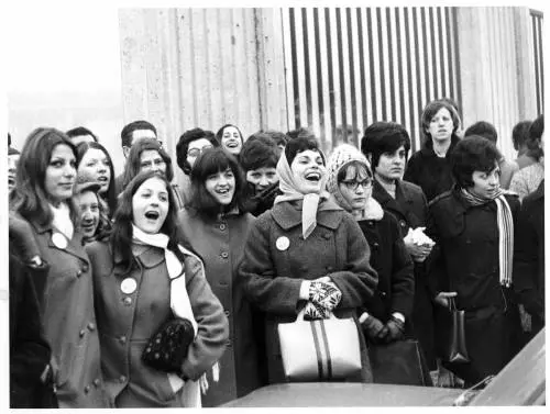 La "signorina Kores" e le milanesi del boom