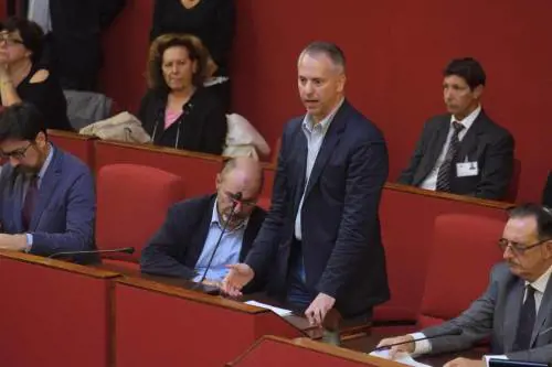 A Genova il sindaco arancione prepara l'addio