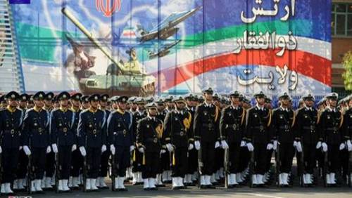 La Casa Bianca pensa a nuove sanzioni, l'Iran lancia un altro missile
