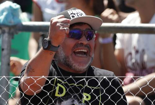 Maradona collaborerà con la Fifa: "La farò pulita e trasparente"