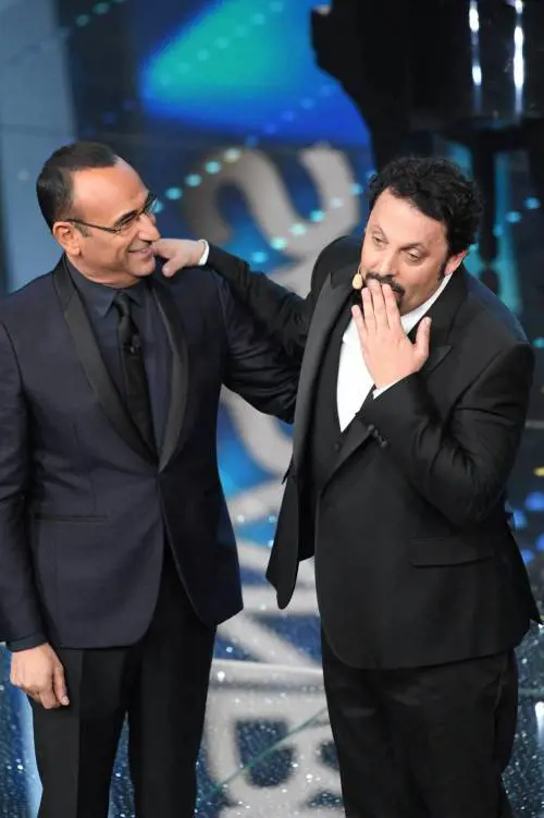 Sanremo, Enrico Brignano parla commosso della sua compagna incinta