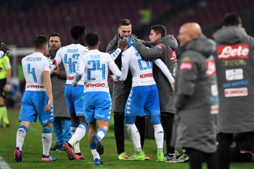 Il Napoli non si ferma più: 2-0 al Genoa e 2° posto provvisorio