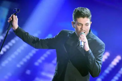 Sanremo, Lele migliore dei giovani. Quattro big fuori dalla finale