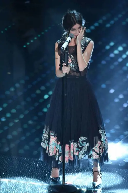 Bianca Atzei si commuove sul palco di Sanremo