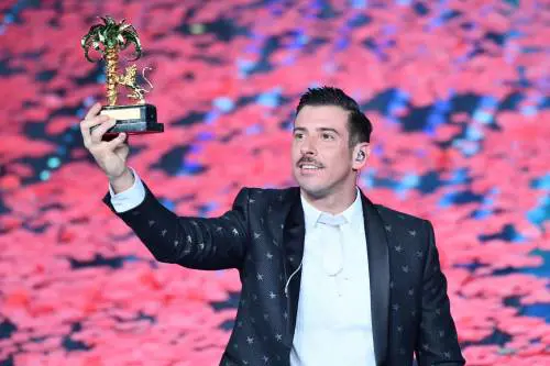 Francesco Gabbani: "Sms da Renzi? Non ha il mio numero..."