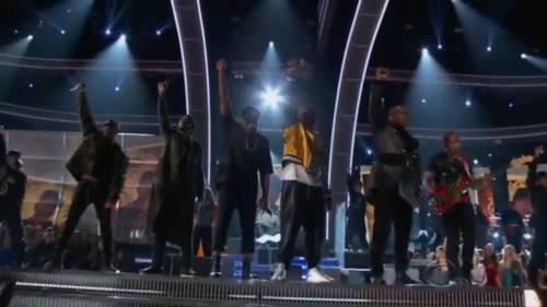 Grammy, l'hip-hop torna politico e condanna Trump sui migranti