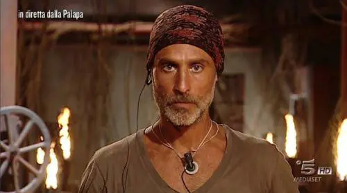 Isola dei Famosi, giallo sulla nomination di Raz. Chi ha detto alla Grimaldi che l'ha votata?