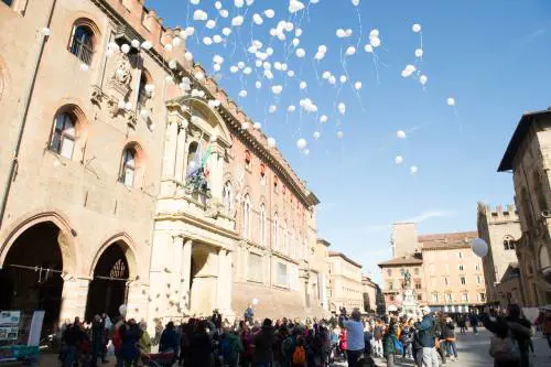 L'appello: "Più soldi e più farmaci pediatrici per i bimbi malati di tumore"