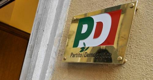 Renzi affida il simbolo del Pd al tesoriere Bonifazi