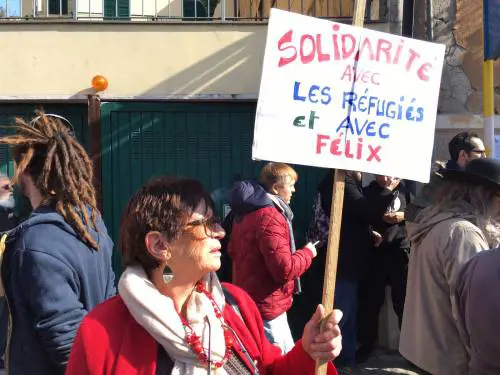 Imperia, la mamma del "no border" Felix Croft: “Sono fiera di mio figlio”