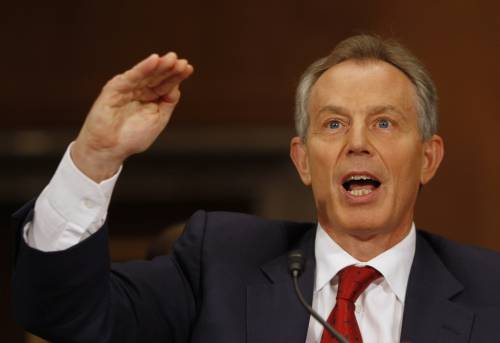 "Invadere l'Iraq non è un reato". Blair non può essere giudicato