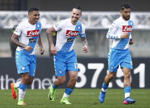 Serie A, il Napoli non sbaglia a Verona: 2° posto e +1 sulla Roma