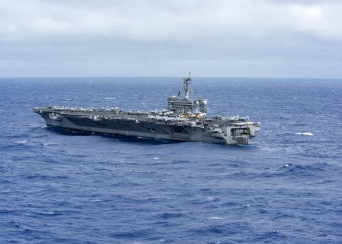 Mar Cinese Meridionale, portaerei Usa in pattugliamento