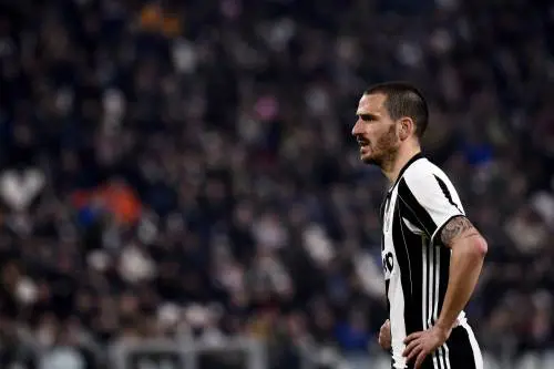 Bonucci chiede scusa e poi si allena sotto i tifosi a Oporto