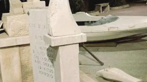 Trapani, vandali distruggono statua della Madonna