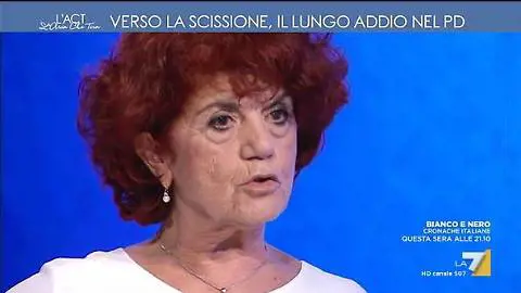 La Fedeli: "Smartphone in aula per combattere le fake news"