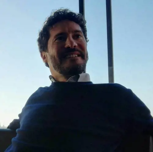 Orge gay pagate dal governo: ecco chi è il direttore dell'Unar