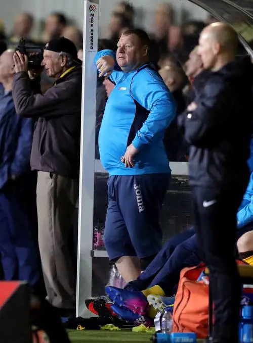 Panino indigesto Shaw licenziato per le giocate sullo "spuntino"