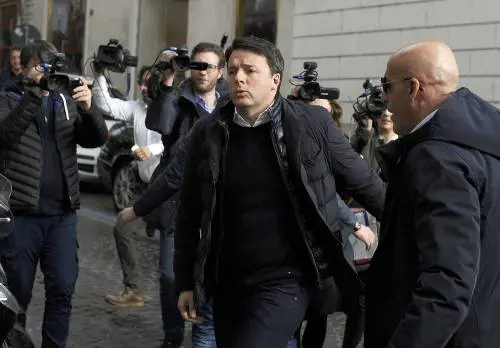 Consip, Renzi: "Se mio padre è colpevole,  ​per lui una pena doppia"