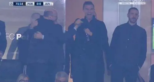 Bonucci e la sua "partita" in tribuna