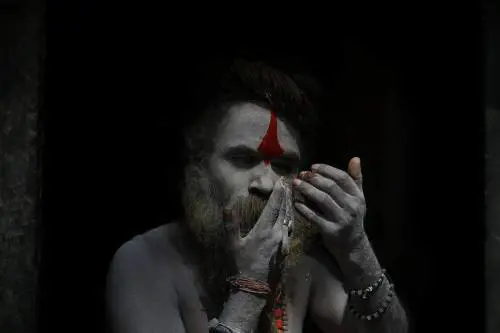Nepal, torna la festa di Shiva tra marijuana e follia "divina"