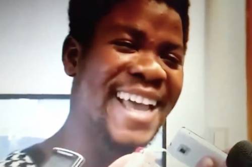 "Io odio quel leghista". Il migrante sfida Salvini