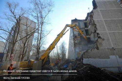 Mosca, i palazzi di Krusciov abbattuti per fare posto ai nuovi quartieri