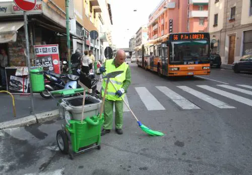 Pulizia strade nelle ore di punta. Rischio ingorghi