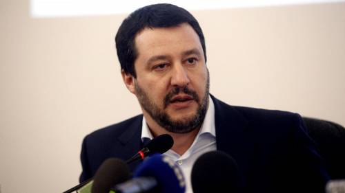 Hacker russi, Salvini: "È sempre colpa loro"