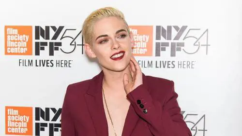 Kristen Stewart: topless bollente per V Magazine