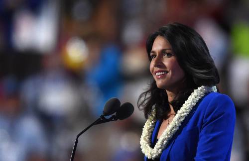 "Basta finanziamenti Usa all'Isis" Il coraggio di Tulsi Gabbard